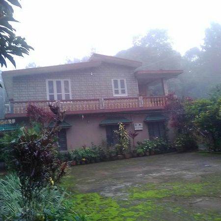 Hill Side Estate Appartement Madikeri Buitenkant foto