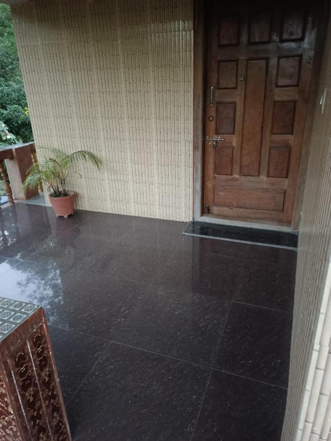 Hill Side Estate Appartement Madikeri Buitenkant foto